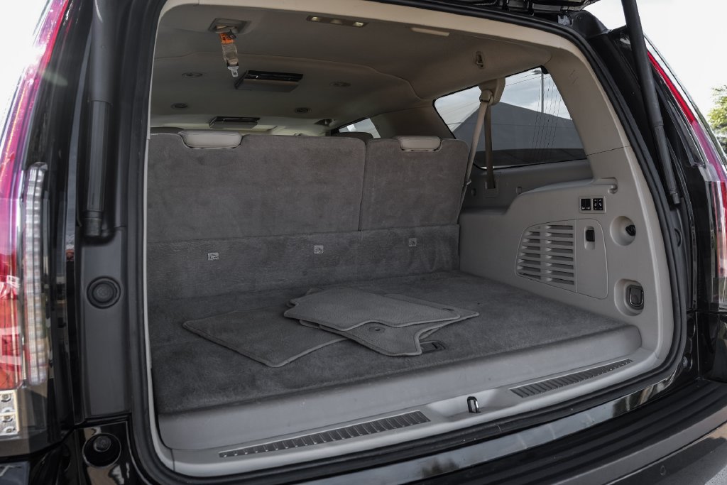 Used 2019 Cadillac Escalade ESV Luxury AWD/4WD image 61