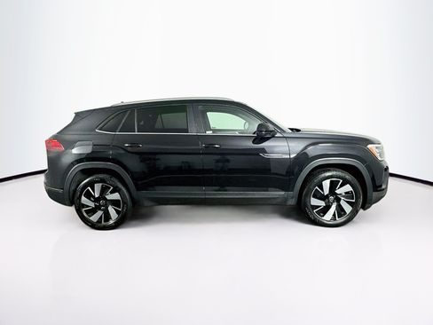 Used 2025 Volkswagen Atlas Cross Sport SE FWD image 10