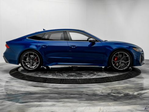 Used 2024 Audi RS 7 Performance w/ Executive Package image 16