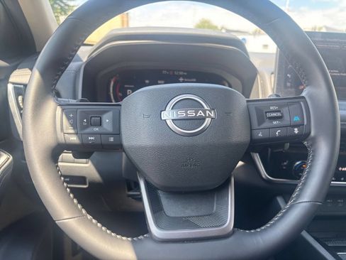 Used 2026 Nissan Rogue SL AWD/4WD image 36