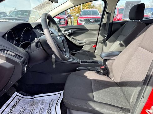 Used 2016 Ford Focus SE image 18
