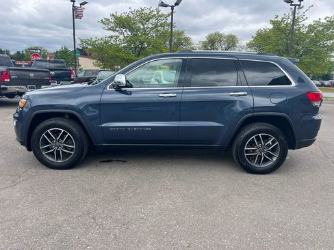 Used 2019 Jeep Grand Cherokee Limited AWD/4WD image 4