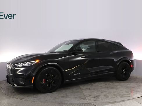 Used 2025 Ford Mustang Mach-E GT AWD/4WD image 18