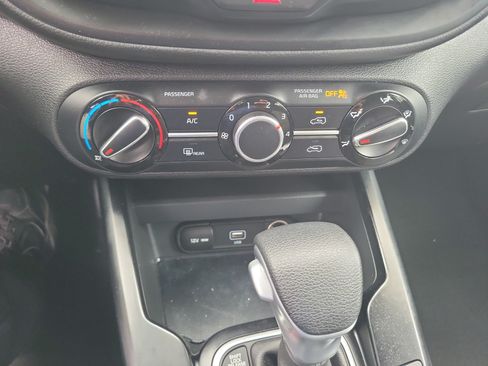Used 2020 Kia Soul LX FWD image 29