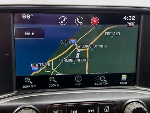 Used 2015 GMC Sierra 1500 SLT w/ Suspension Package, Off-Road image 12