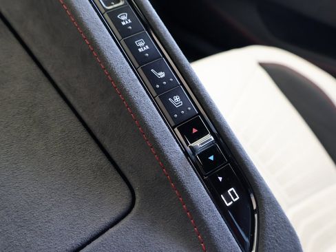 Used 2023 Chevrolet Corvette Z06 image 25