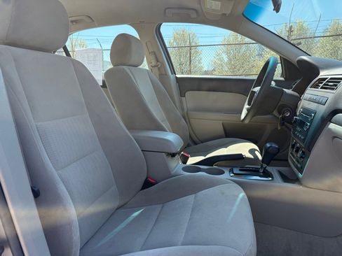 Used 2008 Ford Fusion S image 8