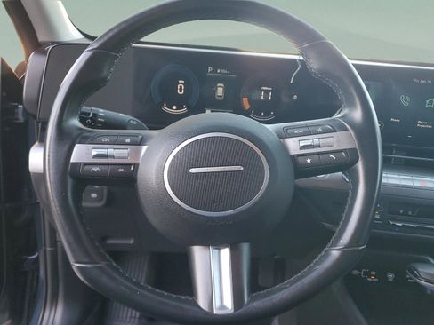 Used 2025 Hyundai Kona SEL image 22