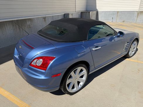 Used 2006 Chrysler Crossfire Limited RWD image 23
