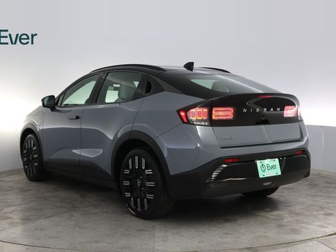 Used 2026 Nissan Leaf Platinum+ w/ Floor Mat Package (Platinum+) FWD image 17