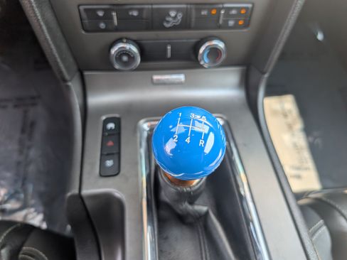 Used 2010 Ford Mustang GT Premium RWD image 19