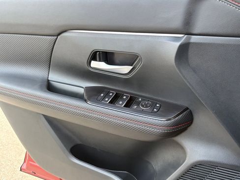 Certified 2026 Nissan Kicks SR w/ Cold Weather Package FWD image 25