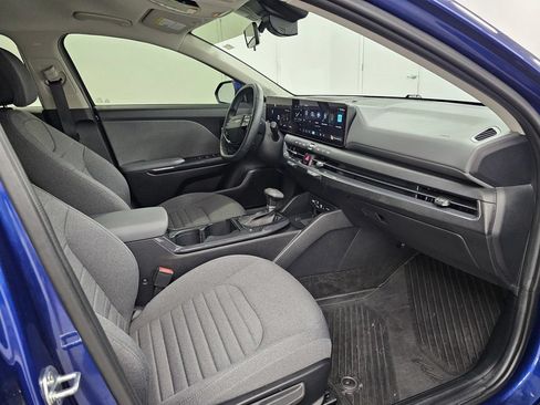 Used 2025 Kia K4 EX FWD image 26