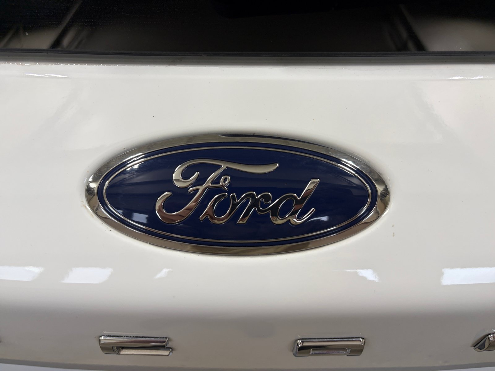Used 2023 Ford Escape SE FWD image 23
