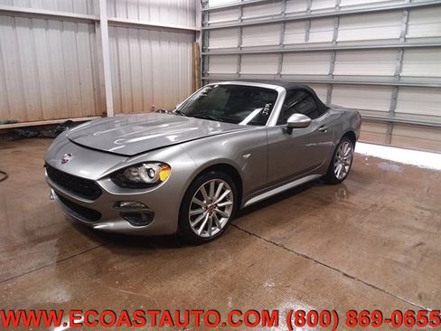 Used 2017 FIAT 124 Spider Lusso image 3