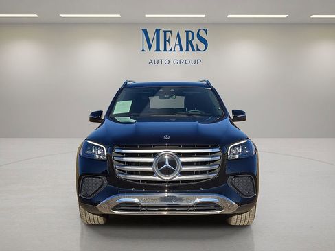 Used 2025 Mercedes-Benz GLS 450 4MATIC image 9