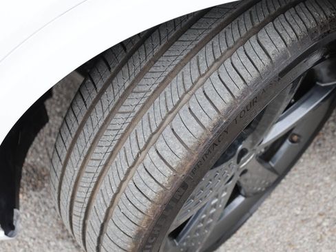 Used 2022 Genesis GV70 3.5T Sport w/ Sport Prestige Package image 25