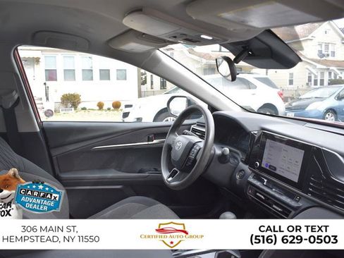 Used 2025 Toyota Camry LE image 19