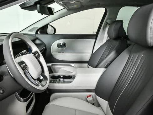 New 2026 Hyundai Ioniq 9 Calligraphy image 29