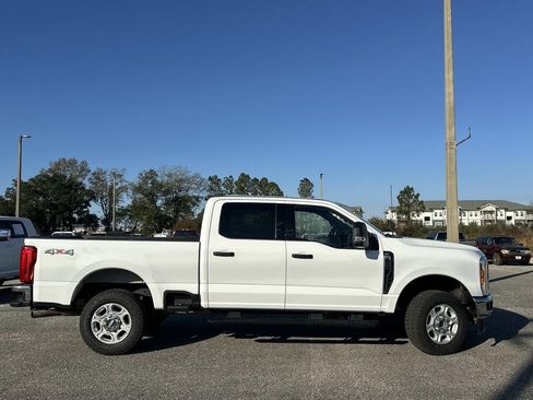 Used 2025 Ford F250 XLT AWD/4WD image 4