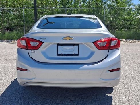 Used 2018 Chevrolet Cruze LS FWD image 7