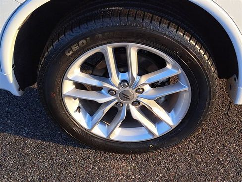 Used 2024 Dodge Durango GT image 5