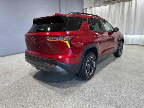 Used 2026 Chevrolet Equinox ACTIV w/ Convenience Package III AWD/4WD image 3