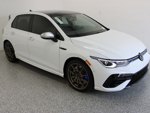 Used 2024 Volkswagen Golf R AWD/4WD image 4