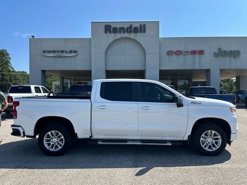 Used 2024 Chevrolet Silverado 1500 RST AWD/4WD image 7