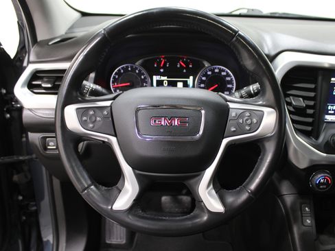 Used 2019 GMC Acadia SLT image 11