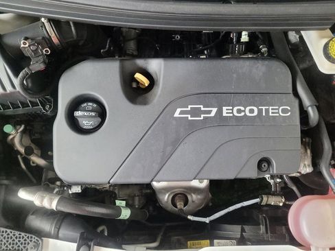 Used 2021 Chevrolet Spark LT image 30