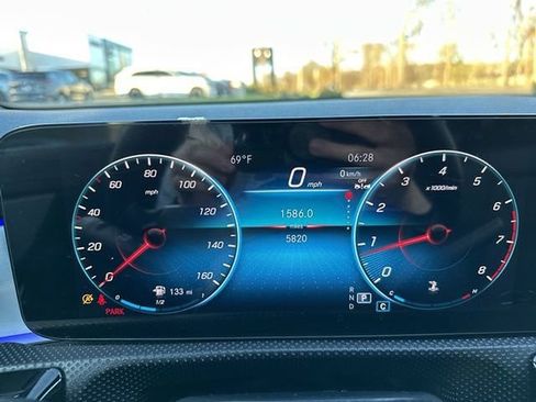 Used 2023 Mercedes-Benz CLA 250 4MATIC image 15