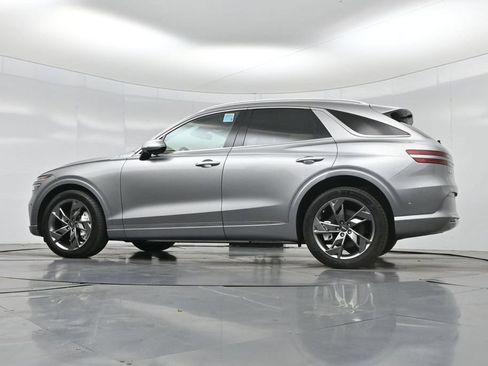 Used 2025 Genesis Electrified GV70 w/ Prestige Package AWD/4WD image 58