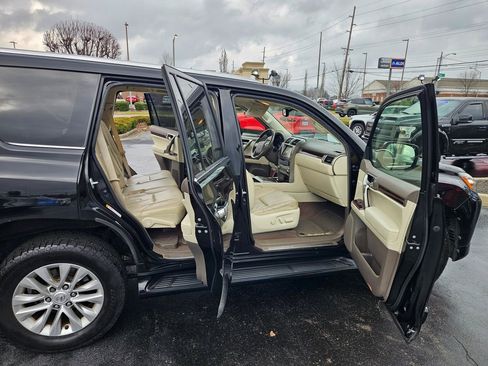 Used 2015 Lexus GX 460 image 9