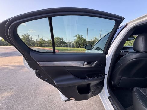 Used 2014 Lexus GS 350 w/ F Sport Package RWD image 22