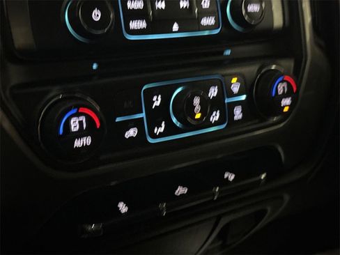 Used 2018 Chevrolet Silverado 1500 LT w/ All Star Edition image 15