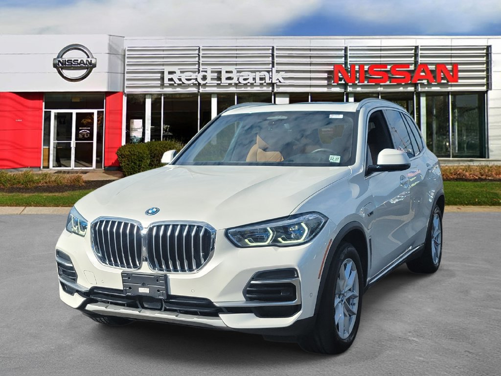 Used 2023 BMW X5 xDrive45e w/ Executive Package AWD/4WD image 4