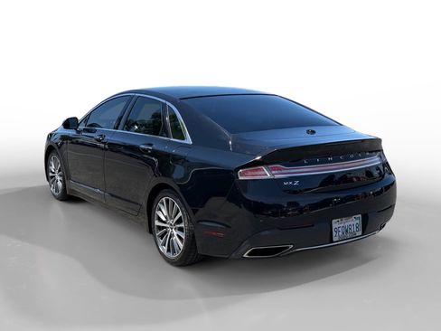 Used 2020 Lincoln MKZ FWD image 3