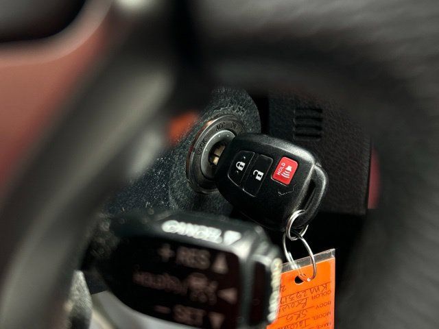 Used 2019 Toyota Tacoma SR5 AWD/4WD image 40