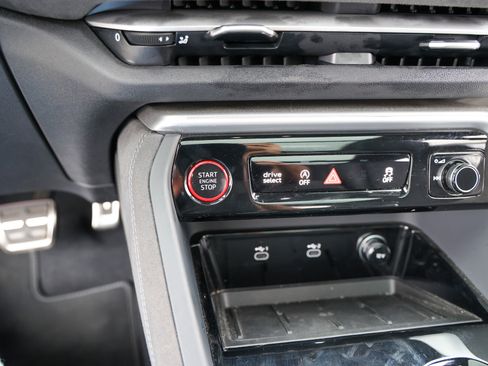 Used 2025 Audi SQ5 Premium Plus AWD/4WD image 23