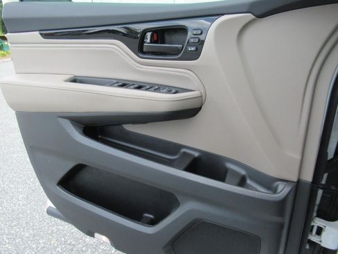 Used 2022 Honda Odyssey Touring image 23