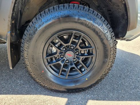 Used 2021 Toyota Tacoma TRD Pro AWD/4WD image 21