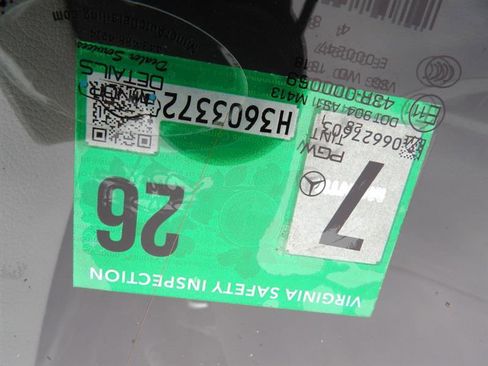 Used 2013 Mercedes-Benz SL 550 image 24