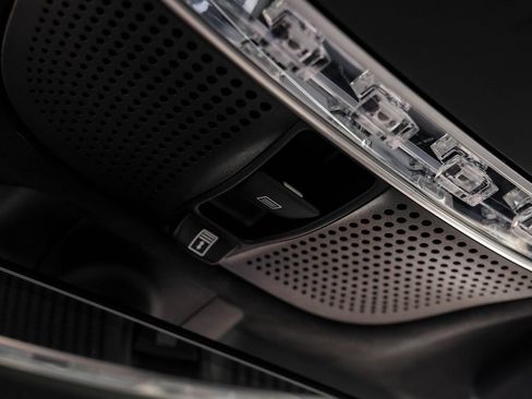 Used 2018 Mercedes-Benz S 63 AMG S 4MATIC Sedan image 31