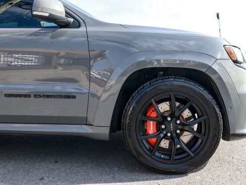 Used 2020 Jeep Grand Cherokee SRT image 12