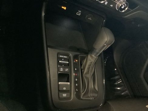 Used 2024 Honda CR-V LX image 13