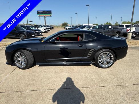 Used 2010 Chevrolet Camaro SS w/ RS Package RWD image 3