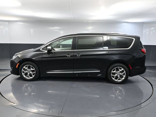 Used 2018 Chrysler Pacifica Limited FWD image 6