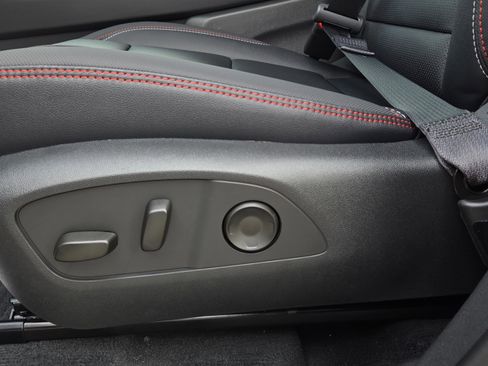 New 2026 Chevrolet Traverse RS w/ LPO, Floor Liner Package image 20