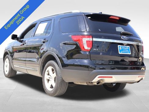 Used 2016 Ford Explorer XLT w/ Equipment Group 202A AWD/4WD image 3